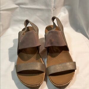 Skechers Women's Metallic Taupe Sandals